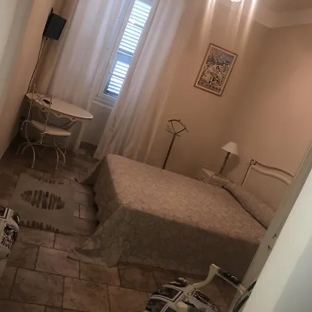 Bed & Breakfast A Balamata